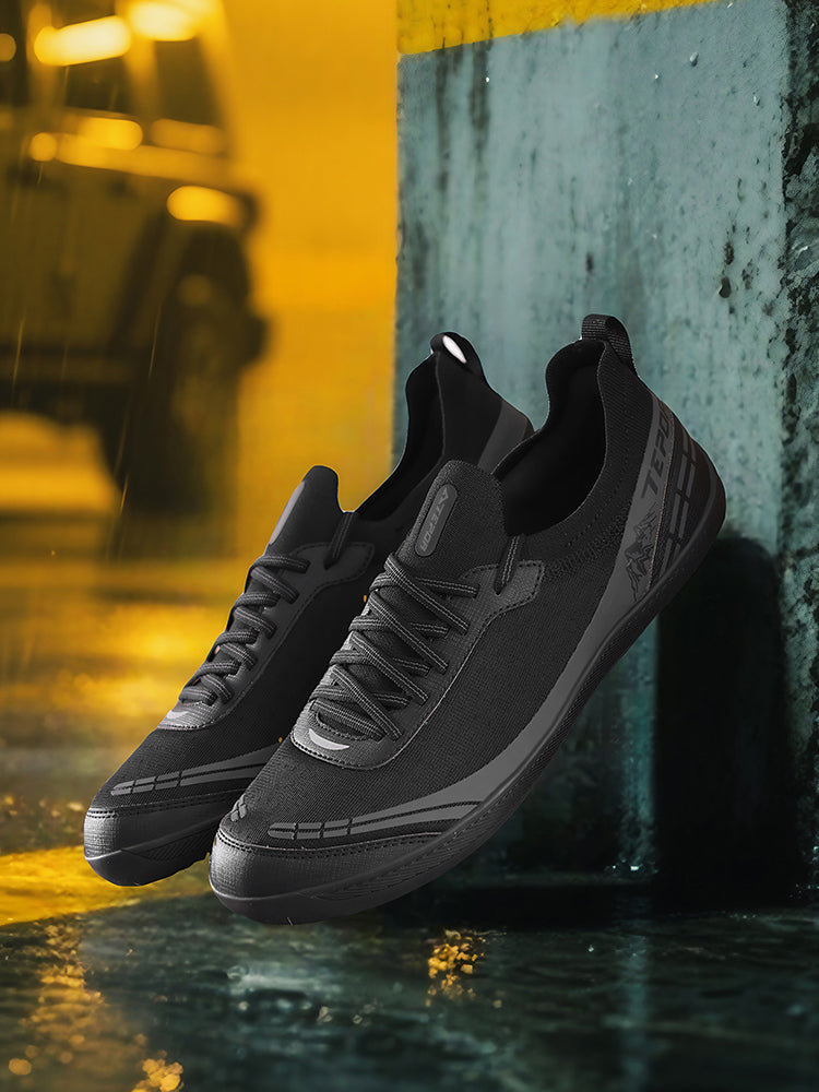 Bare-Feel Trainer