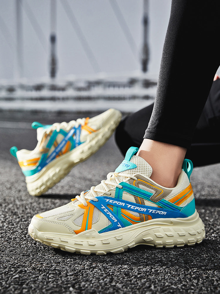 IRIS – Spectrum Knit Runner – Prism Drop