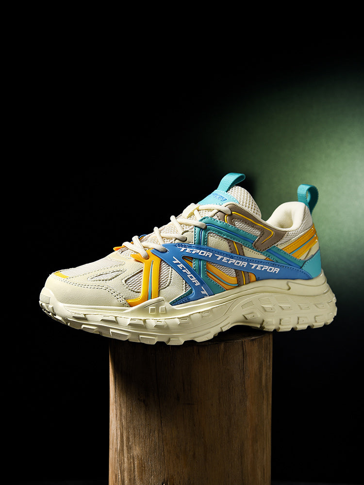 IRIS – Spectrum Knit Runner – Prism Drop