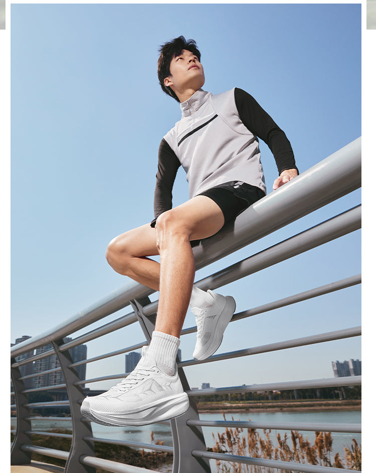 Side view of the TEFOR GoldenArmor CarbonRace Series X performance sneaker, highlighting the seamless knit upper, metallic gold half-plate, 3D sculpted arch support, and TEPOR-WAVE responsive midsole.