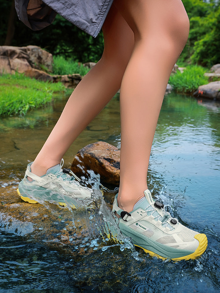 TEPOR women's light green outdoor water shoes, suitable for water activities with comfortable and anti - slip design. Official authentic product from TEPOR, a brand since 1986.